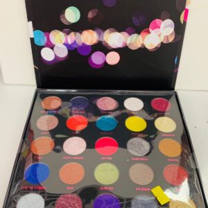 Taxi pigment eye pallet