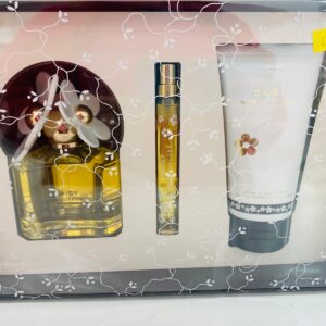 Marc Jacobs 100ml edt giftset with 10ml mini and 150ml body lotion